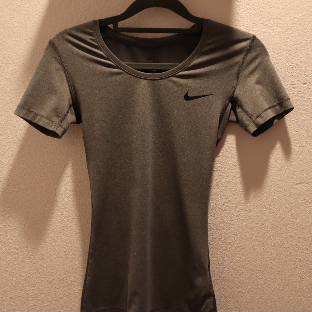 Nike T Shirt